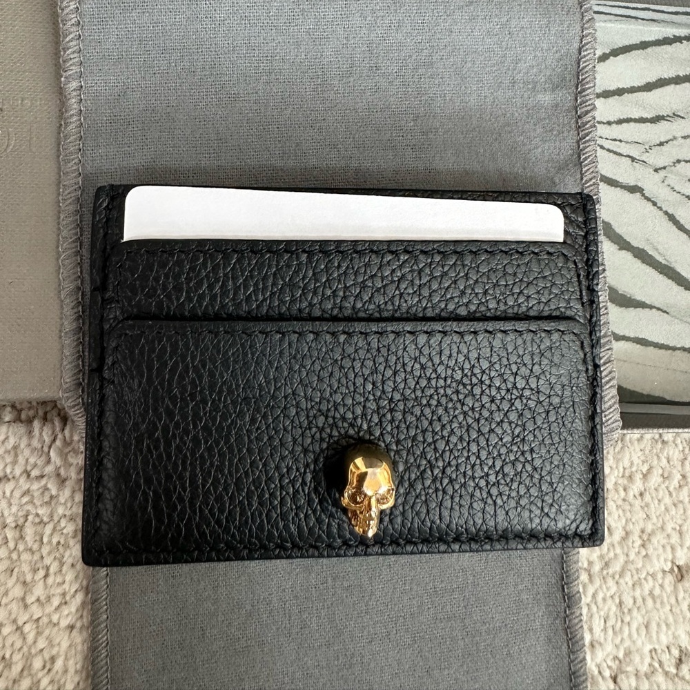 NWT Alexander McQueen Pebbled leather card case
